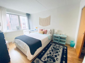 Cozy Apartment, Hell's kitchen!!